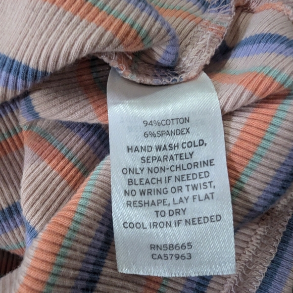 Abound Pink and Blue Fitted Crop Tank Top - Picture 4 of 4